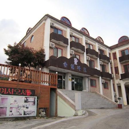 Songwol Park Motel Сокчо Екстериор снимка