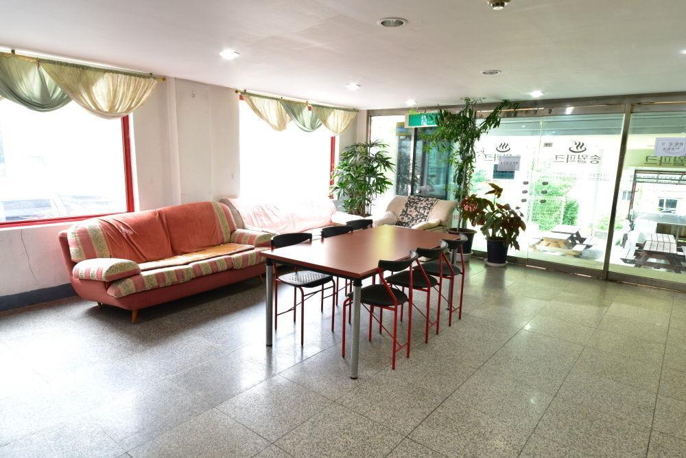 Songwol Park Motel Сокчо Екстериор снимка