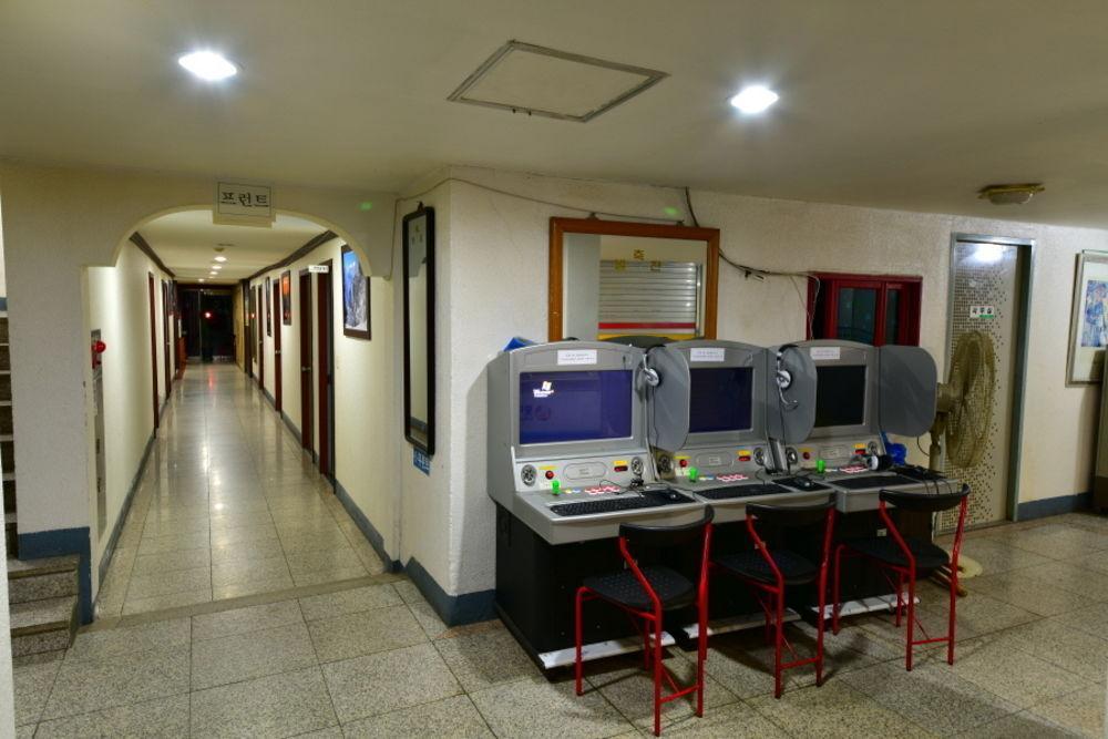 Songwol Park Motel Сокчо Екстериор снимка
